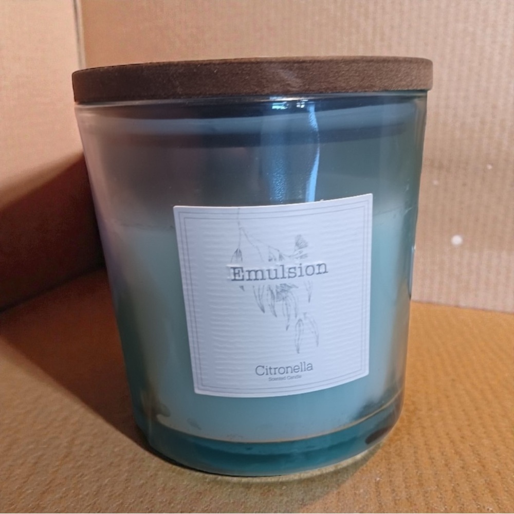 ๐ชท Emulsion Citronella Glass Candle with Wooden Lid